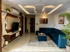 4bhk Luxury Apartment FamJam